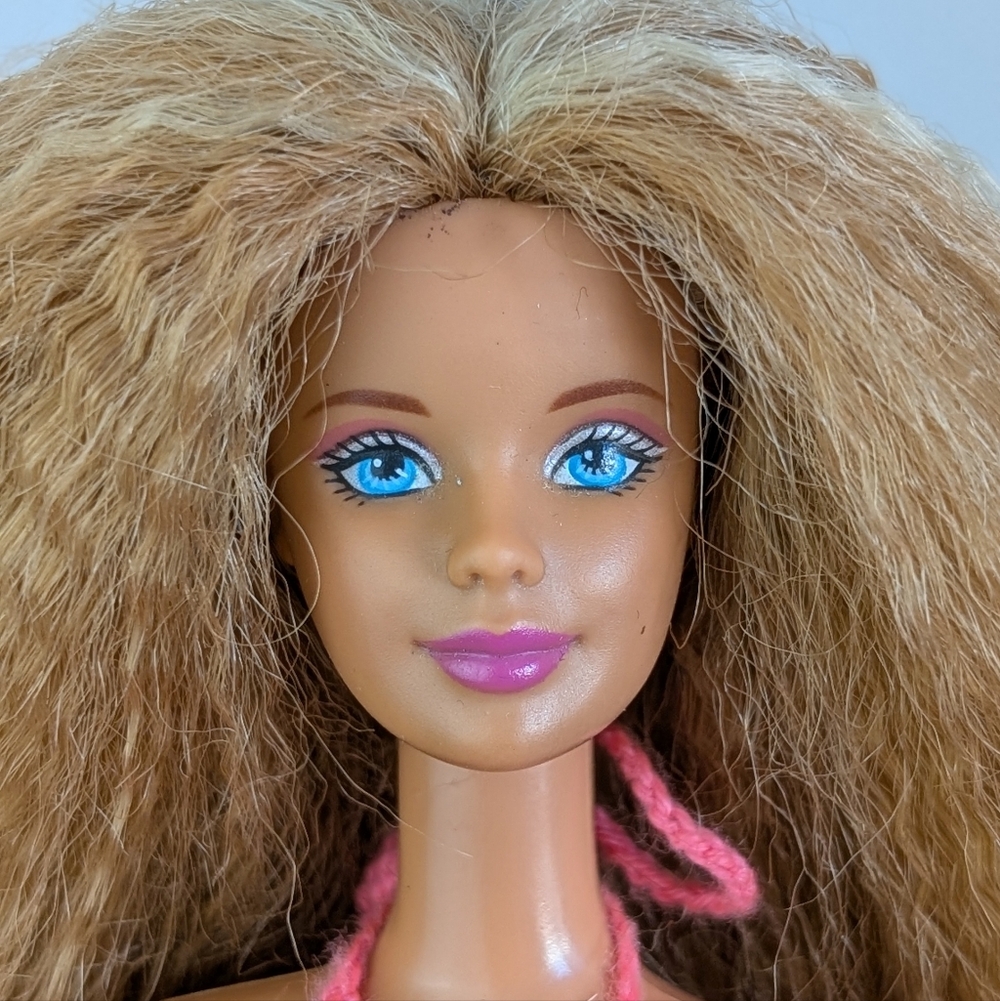 Barbie | 1998 Butterfly Art Tattoo Barbie Doll - Picture 6 of 12